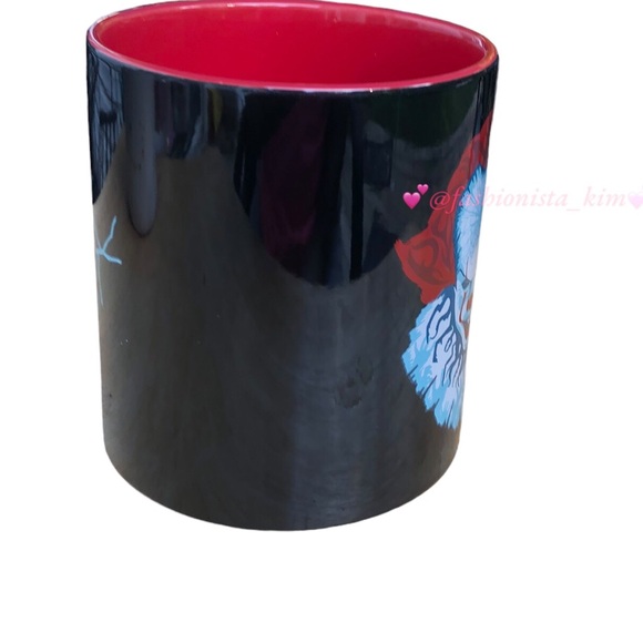 IT 2 Time to float Halloween mug - Picture 5 of 6